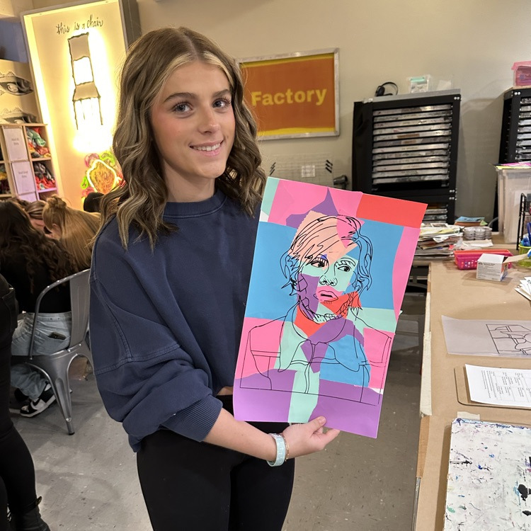 BHSBigReds's tweet image. 40 artists got to attend a printmaking workshop and enjoy a guided tour at the Andy Warhol Museum in Pittsburgh today. #letsgoreds #makinghopehappen #next100