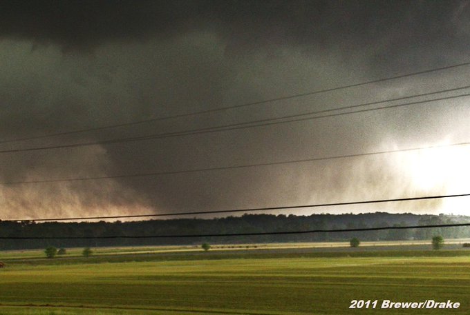 SimonStormRider's tweet image. REVISED LIST:
1.  Coleridge NE 6.17.14
2.  Moore OK 5.20.13
3.  Harper KS 5.12.04
4.  Tuscaloosa AL 4.27.11
5.  Franklin KS 5.4.03
6. Greenfield IA 5.21.24
7.  Henryville IN 3.2.12
8.  Shawnee OK 5.19.13
9.  El Reno OK 5.31.13
10.  Hallam, NE 5.22.04