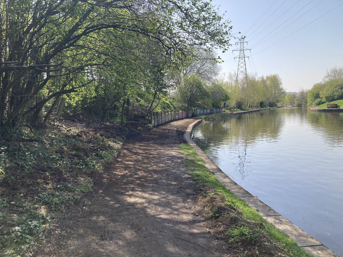 Blue loop tweet media