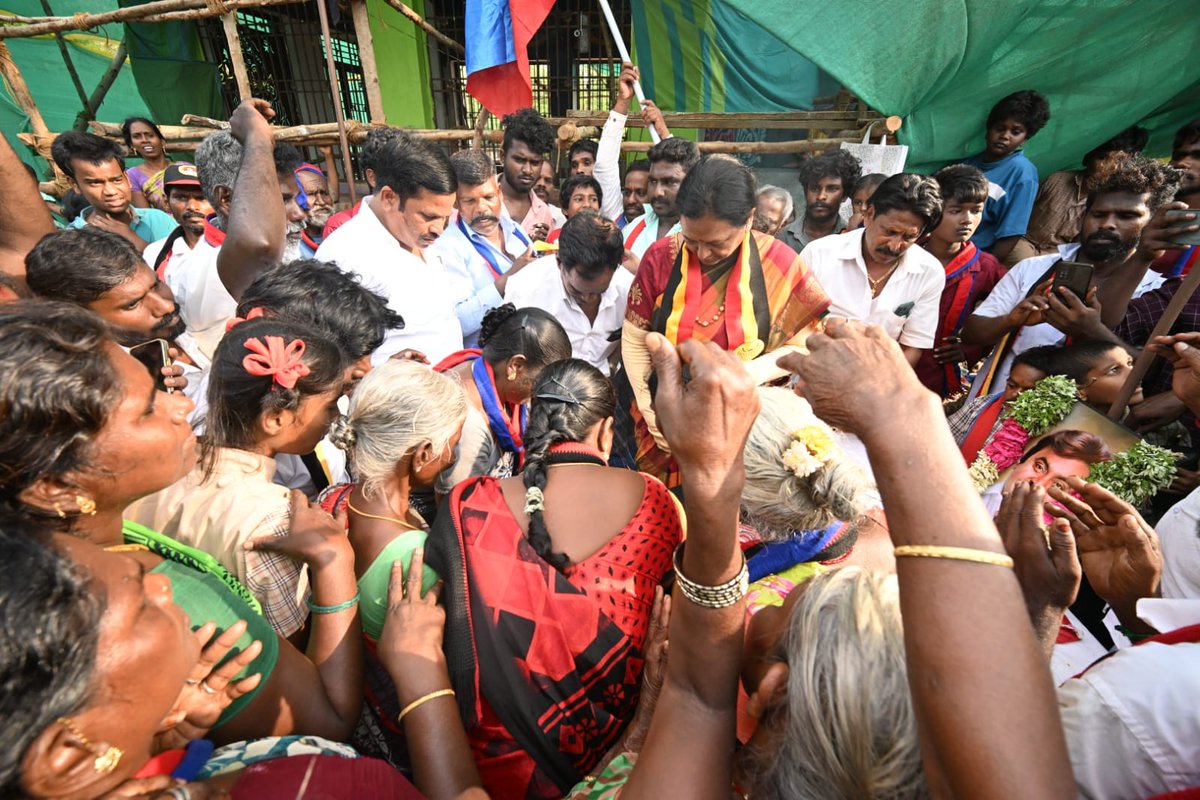 Captain News tweet media