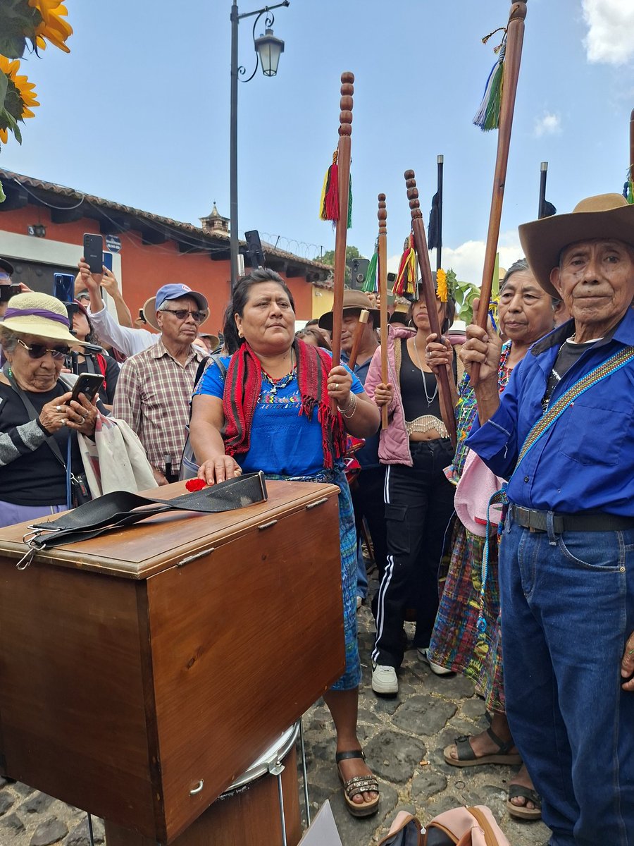 Saúl Interiano tweet media