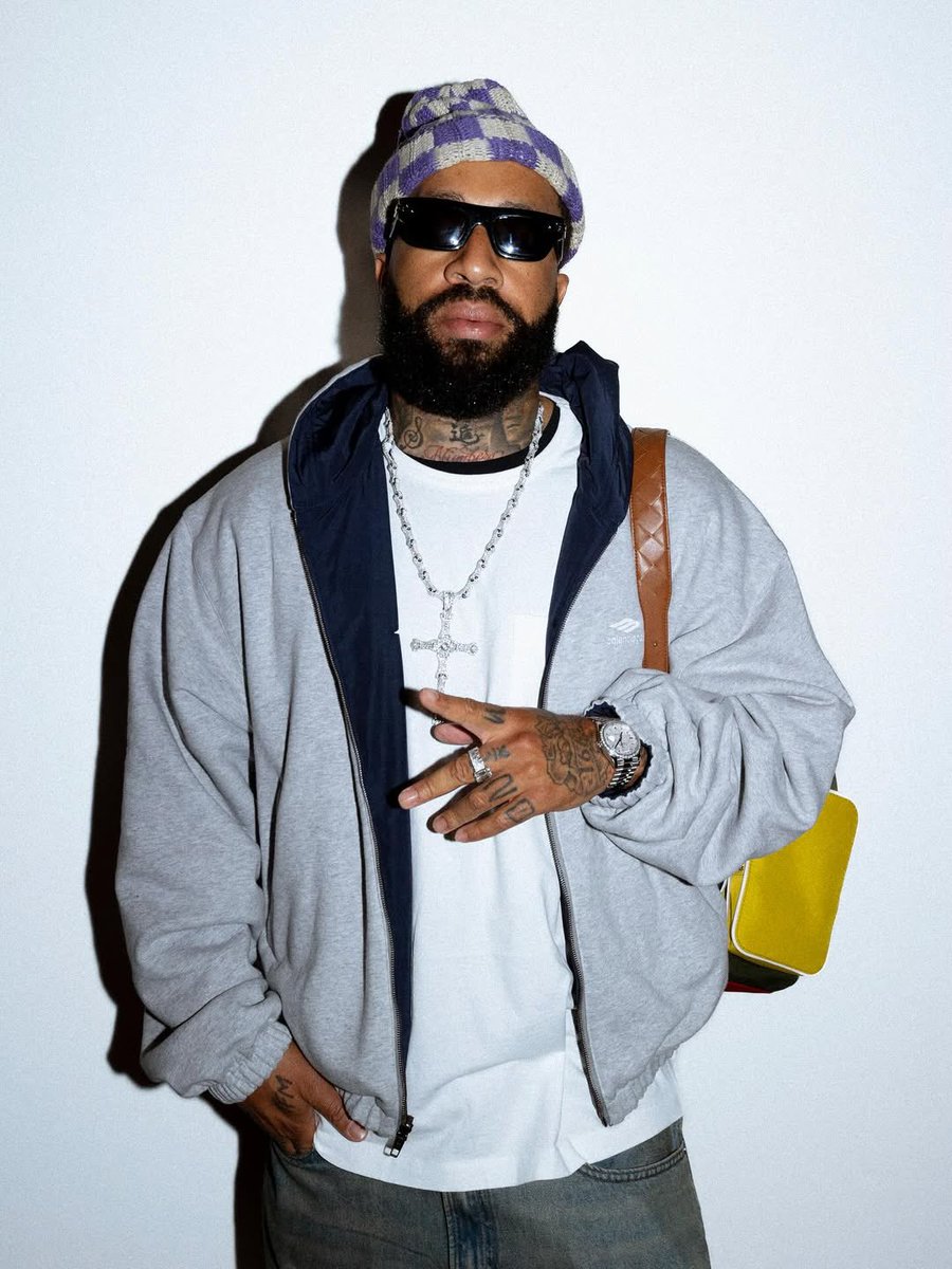 EMPIRE's tweet image. Happy Birthday @LarryJuneTFM 🍊

In honor of Uncle Larry’s bday, what’s the one Larry June song that had you locked in? 🔒

Drop it below. ⬇️