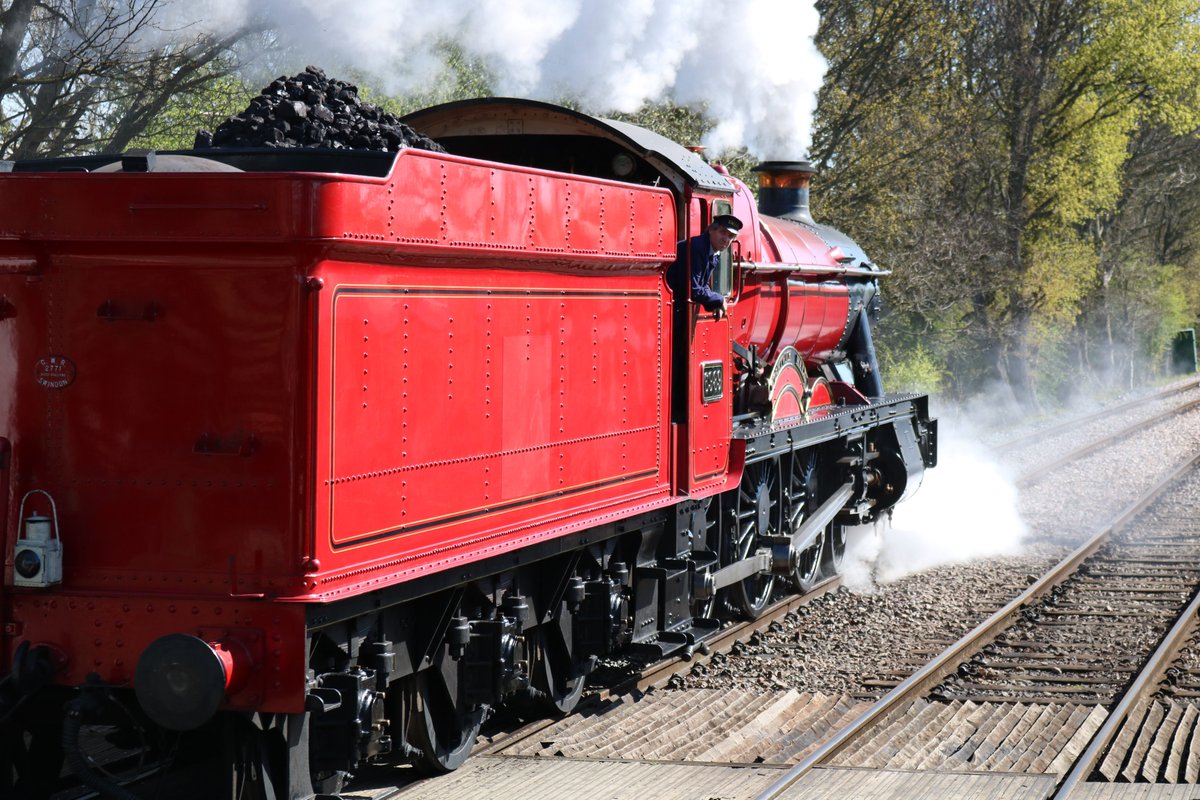 My better pics of Wightwick Hall locomotive at Epping Ongar Railway today! <a href="/eorailway/">Epping Ongar Railway</a>