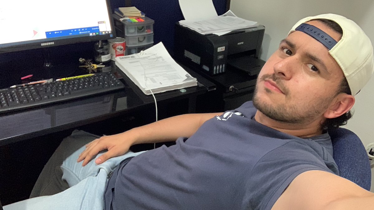 Bajé como 200 seguidores de ayer a hoy! Ajajaja ¿Qué les disgustó? 🫢