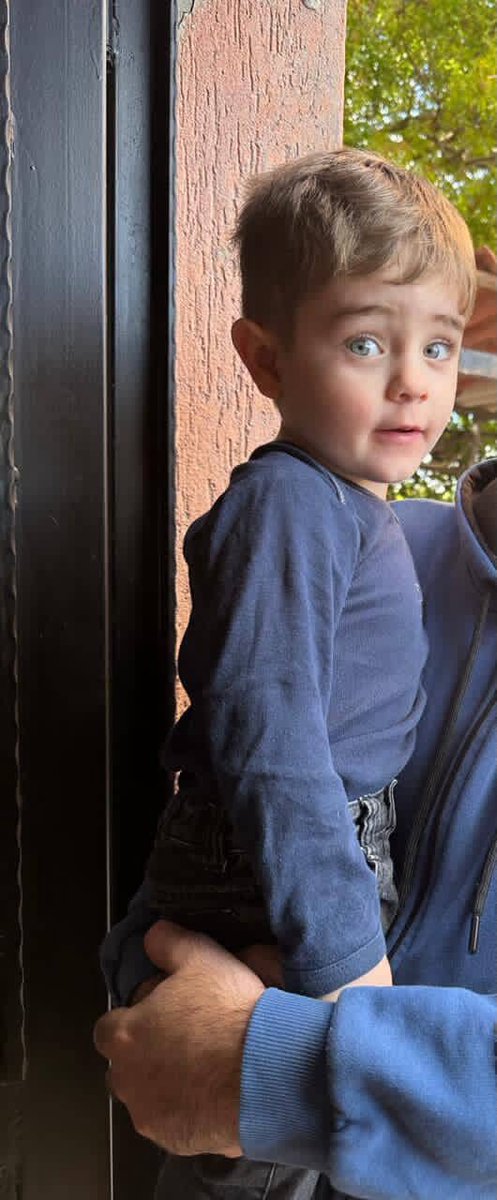 ℛ𝒶𝓏 🇱🇧 tweet media