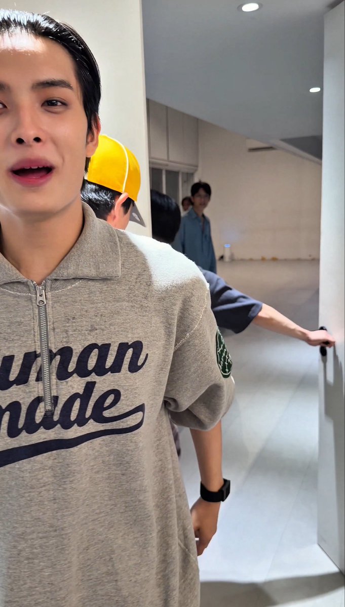 𝓜𝒊𝒔𝒕𝒄𝒉𝒖 ♡ ྀི ; แฮปคับน้อง tweet media