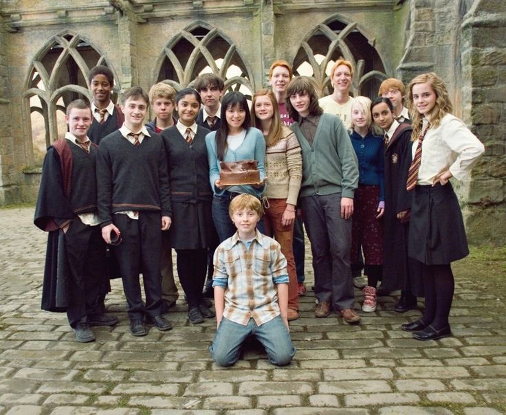 PotterDicas's tweet image. Muitos podem olhar essa foto e não sentir nada. Mas outros irão olhar pra ela e sentir um sensação de nostalgia e viajar para o passado. É uma sensação inexplicável e maravilhosa. 🪄✨#Always