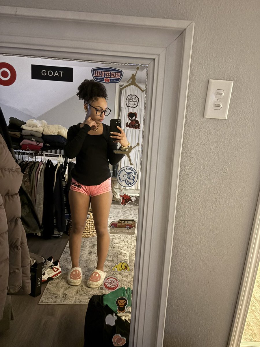 Princess Tee 👸🏾💵 tweet media