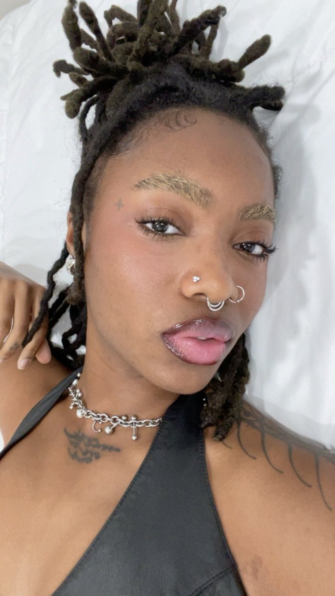 liv thee artist🍉 tweet media