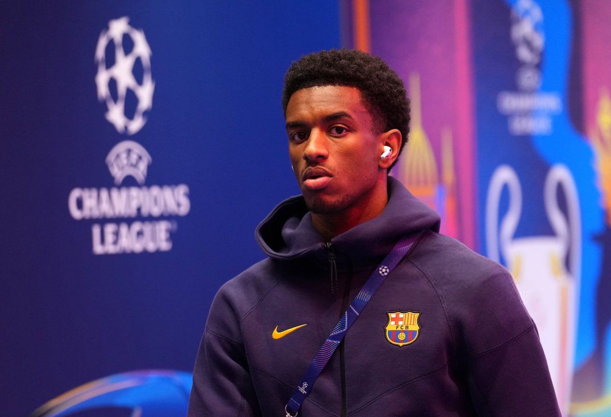 FCB World tweet media