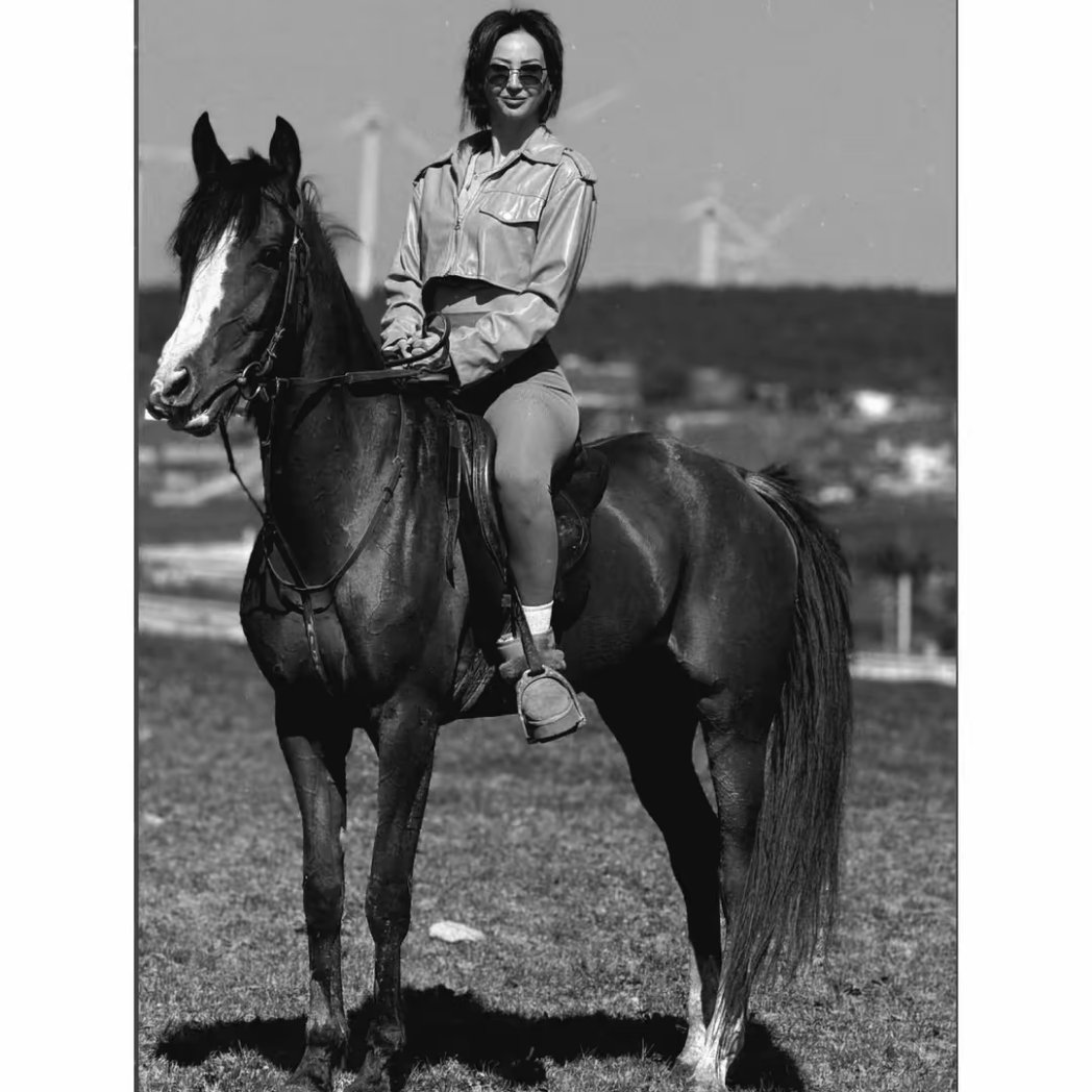 Ece Ünsal tweet media