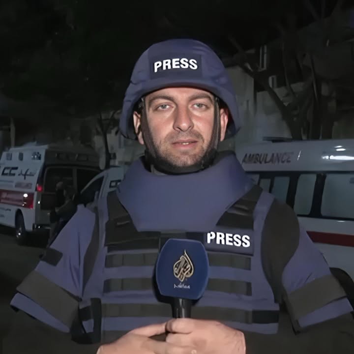 An Israeli aircraft assassinated journalist Mohammed Washah, a reporter for Al Jazeera Mubasher, in an airstrike that targeted his vehicle in Gaza.
