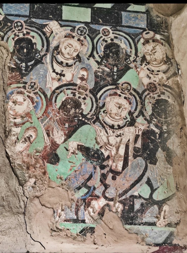 该用户正在流泪 tweet media