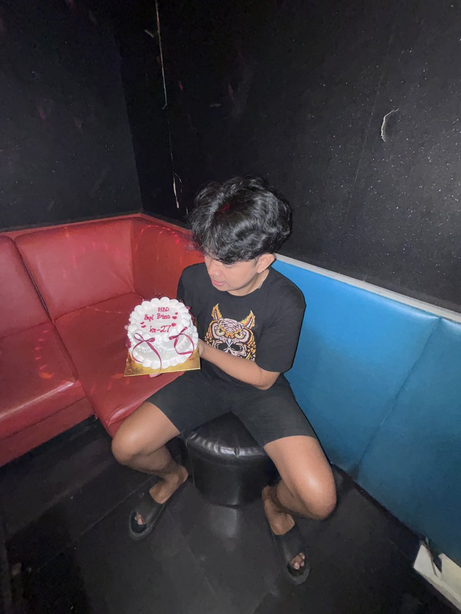 FadlyRezza888's tweet photo. 27, tua gak sih 😂 https://t.co/lZ5PXz8Dq3
