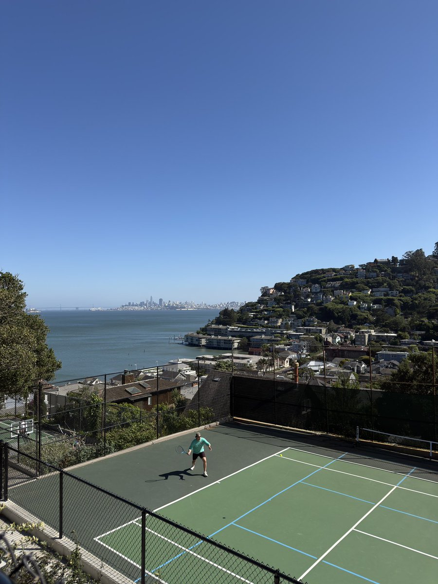 DeadStock Dp tweet media