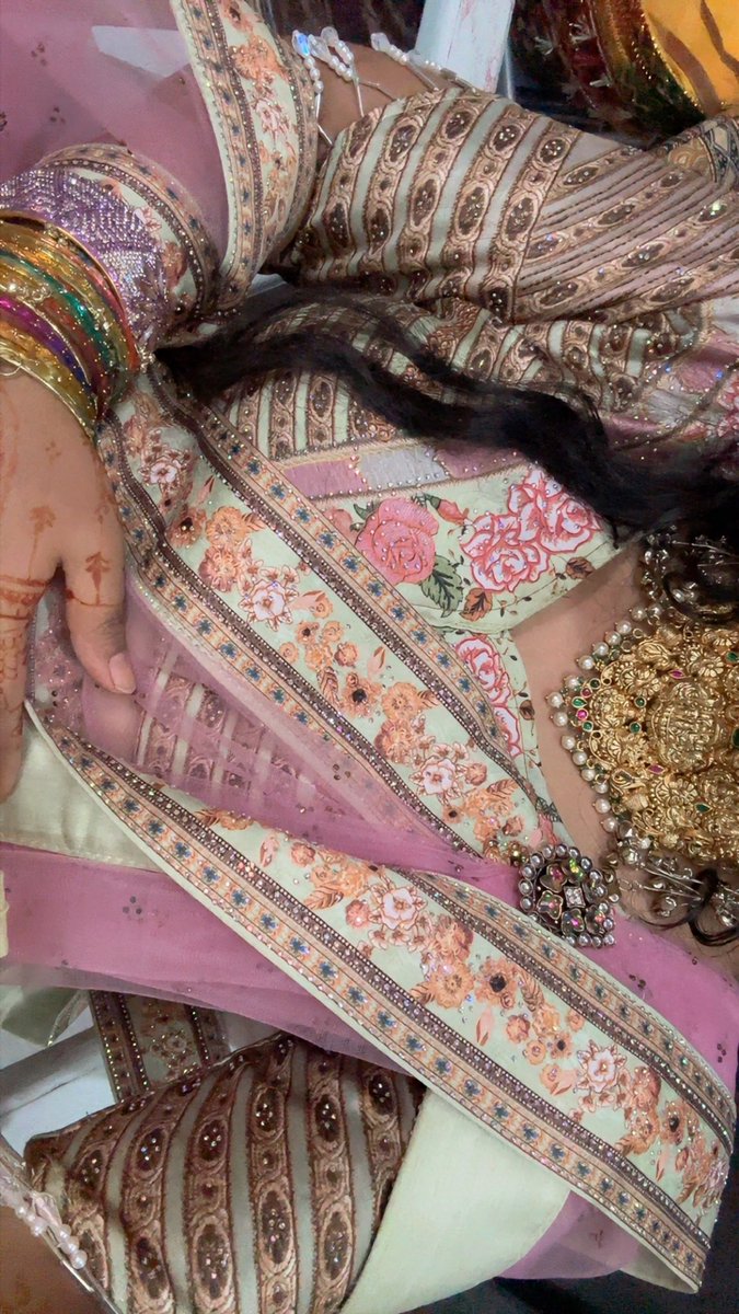 वंशिका/Vee dwy🫧 tweet media