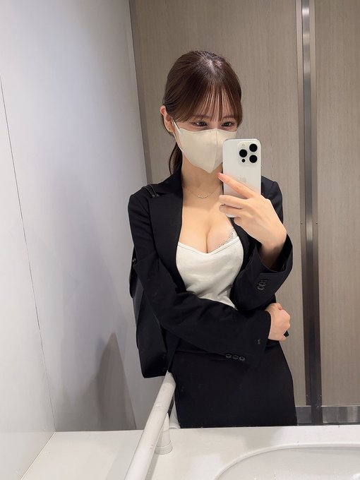 房仲-妮娜 tweet media