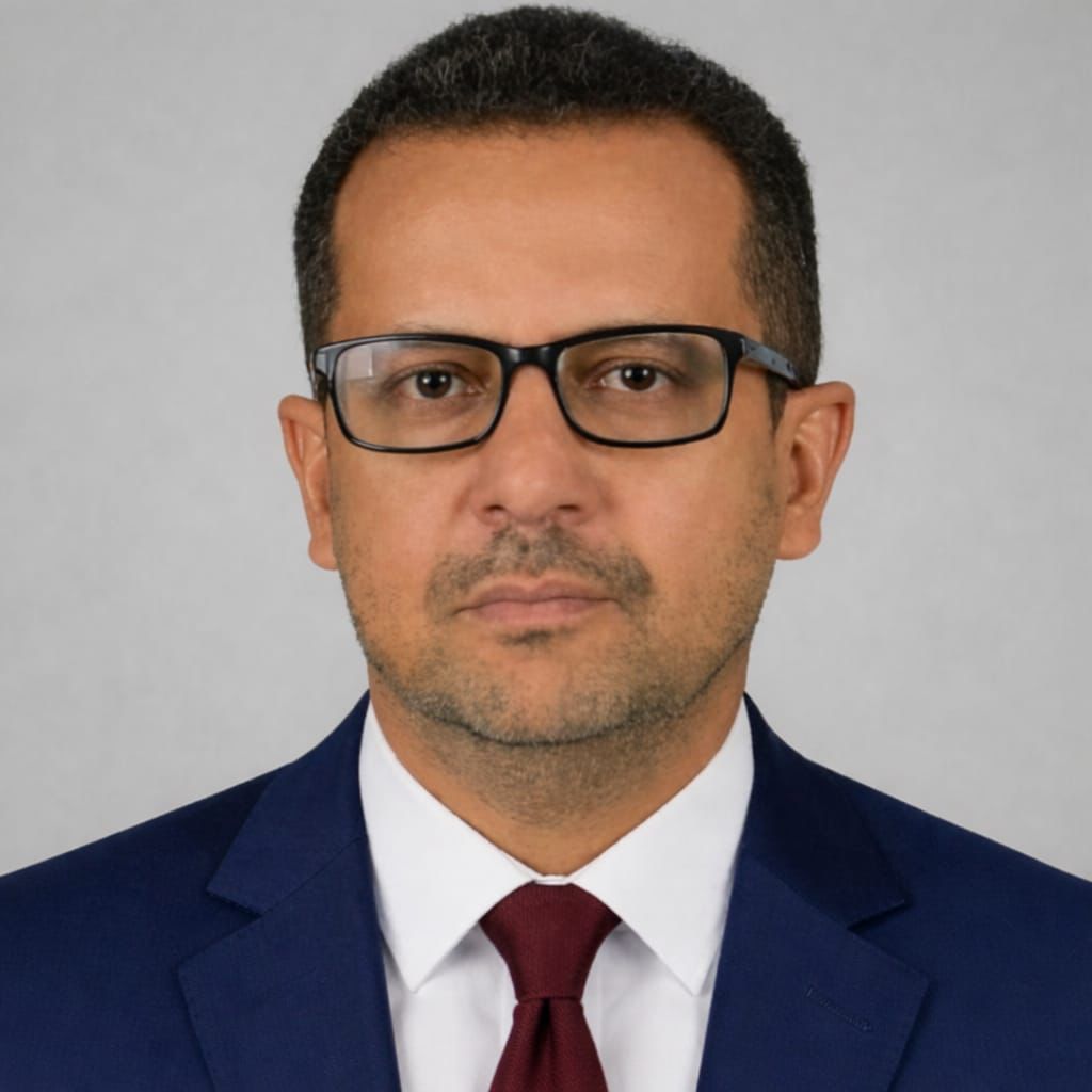 adwaalwatan's tweet photo. #أضواء_الوطن | خارج غبار المعارك.. قراءة في نصر الحكمة وانكسار المغامرة
 https://t.co/AVrCIQedtv https://t.co/eDhAexpRMt