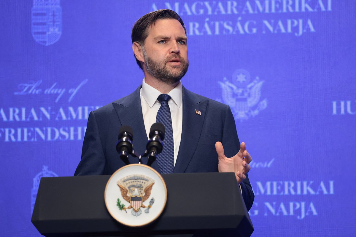 Fox News tweet media