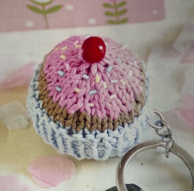 Diana D Designs tweet media