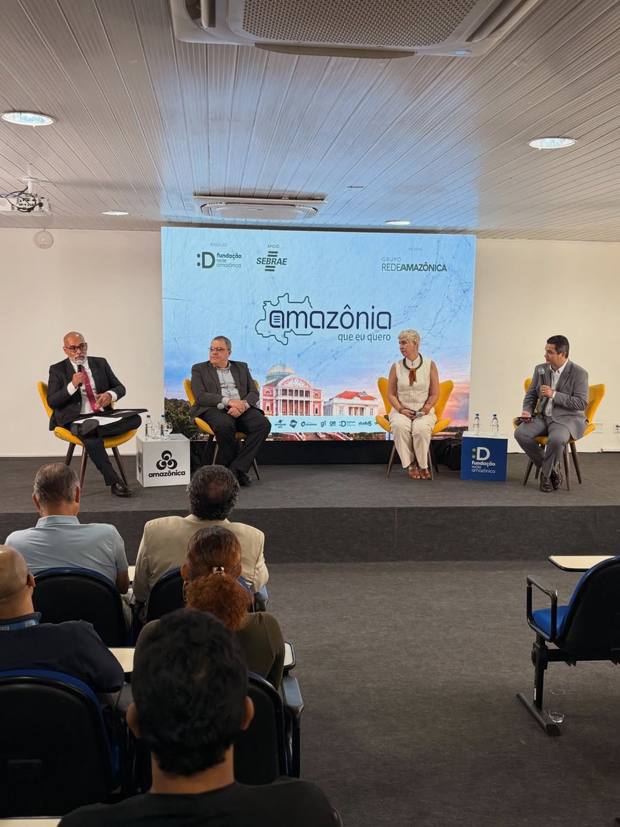 O debate sobre democracia digital avançou em Roraima 🗳️📲O projeto Amazônia Que Eu Quero promoveu um painel sobre o uso da tecnologia no processo eleitoral, reunindo especialistas e ampliando essa discussão essencial.

Leia mais 👇
 portalamazonia.com/fram/amazonia-…