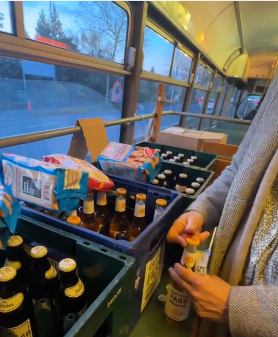 Tante Anni tweet media