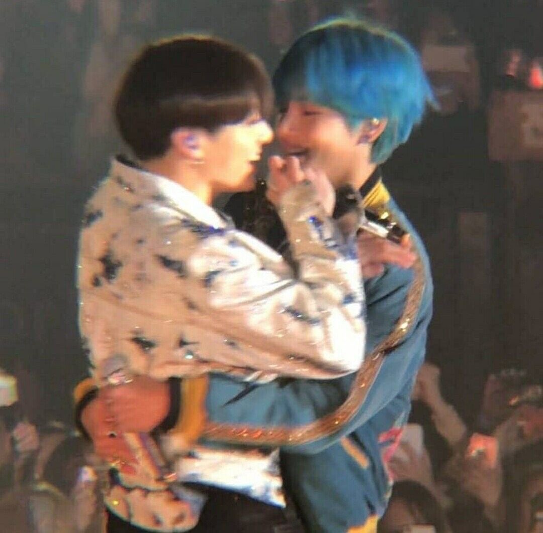 •taekook old pics• tweet media