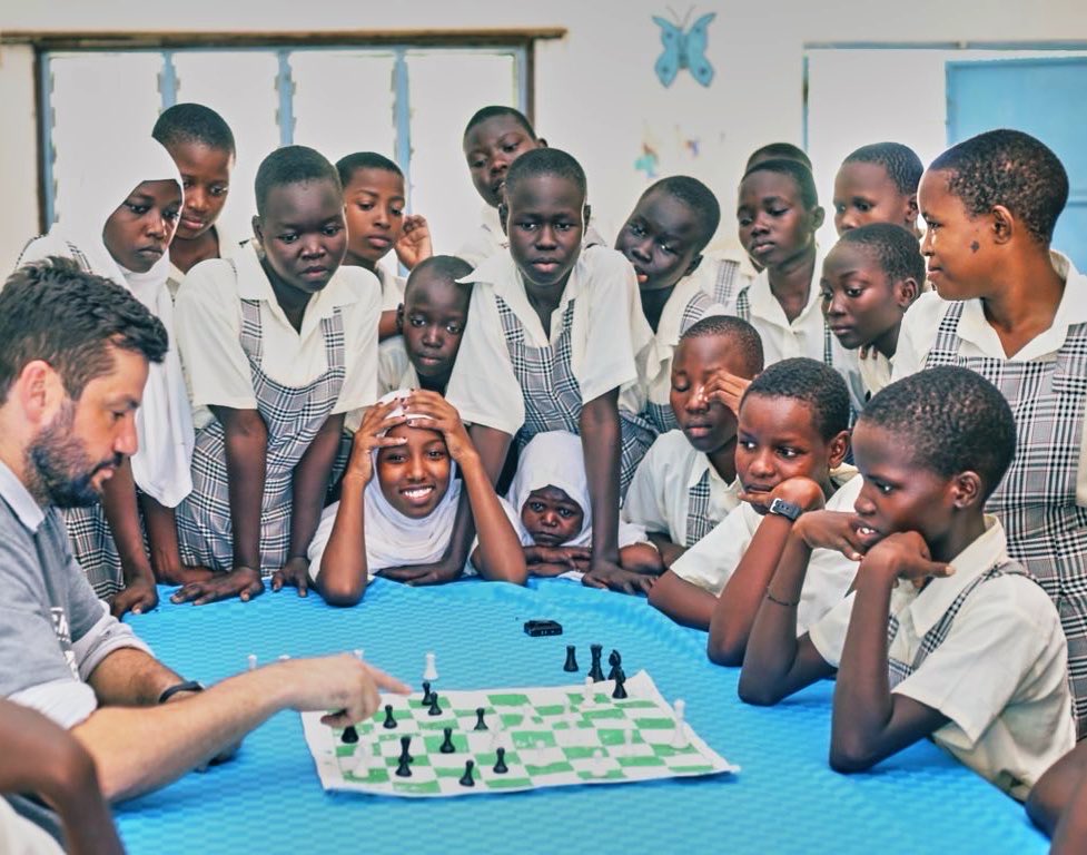 The Gift of Chess tweet media