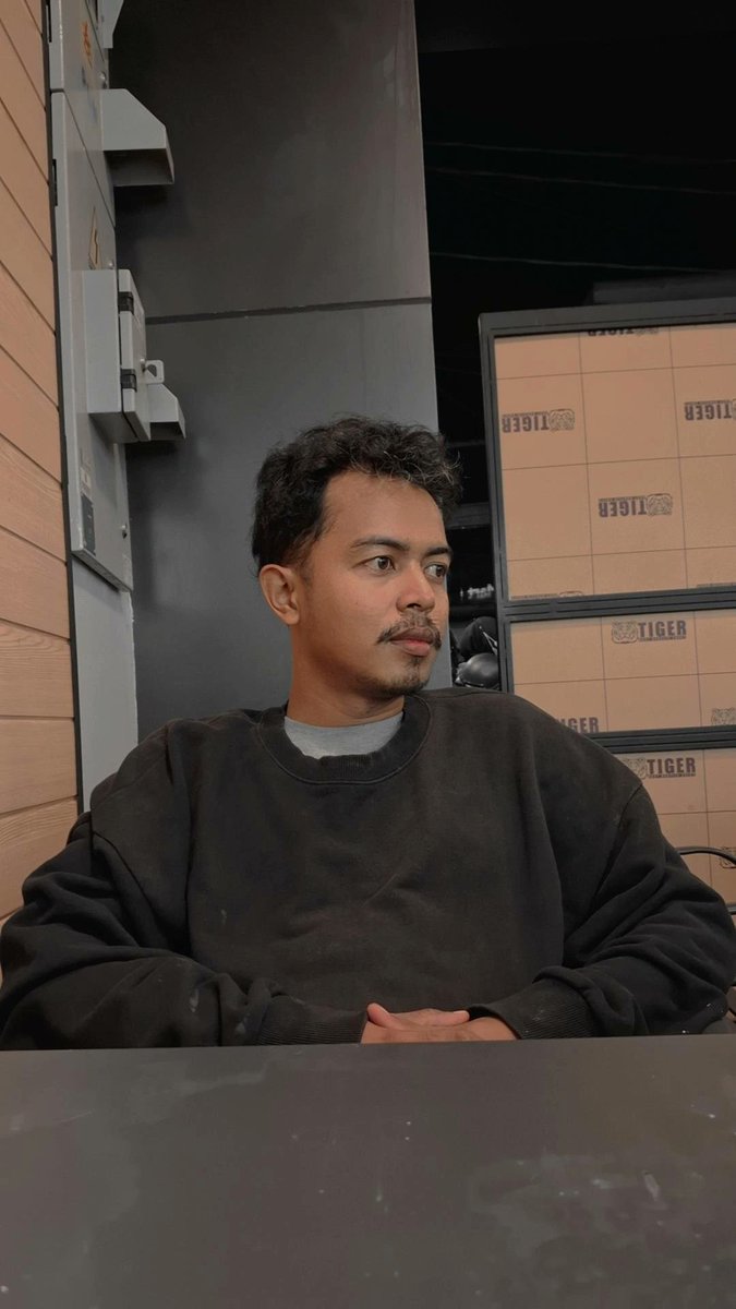 𝑲𝒊𝒏𝒌𝒚 𝑲𝒂𝒓𝒎𝒂 tweet media