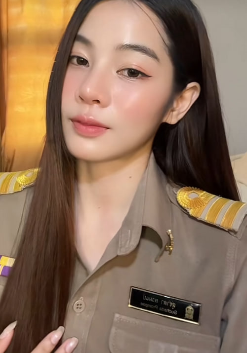 Chayanisq🌷✨ tweet media