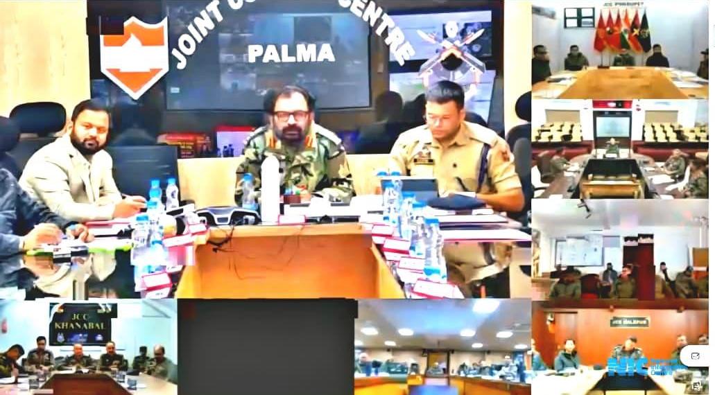 NorthernComd_IA's tweet image. Lt Gen Pratik Sharma, #ArmyCdrNC, chaired the meeting of Joint Control Centres to assess the dynamic security landscape in the region.
Focussed and deliberate discussions were held with all stakeholders on strengthening the intelligence grid and ensuring optimum utilisation of
