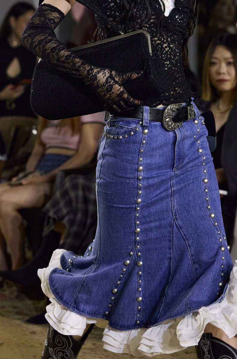 ruby🪽 tweet media