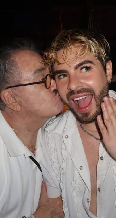 Alas Doradas. tweet media