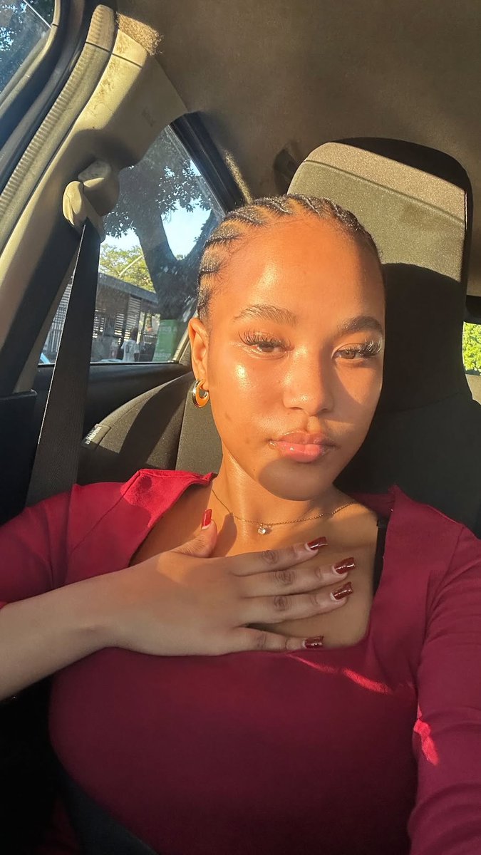 𝗘𝗡𝗡𝗬 tweet media