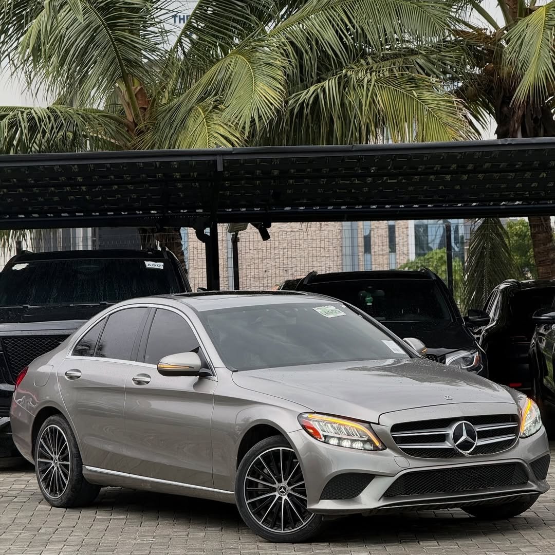 Verterex_Prop's tweet image. 2019 MERCEDES BENZ C300 now available

| 255HP | 0-60mph in 5.5 Seconds | ACTIVE BRAKE ASSIST AUTOMATIC EMERGENCY BRAKING