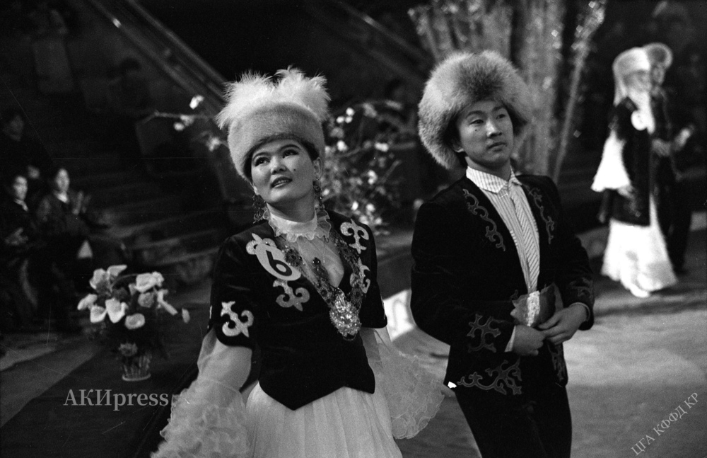 CultureWatch_CA's tweet photo. Kyrgyzstan and Bishkek in the early 1990s, archival photograph https://t.co/zeZIORXXO5