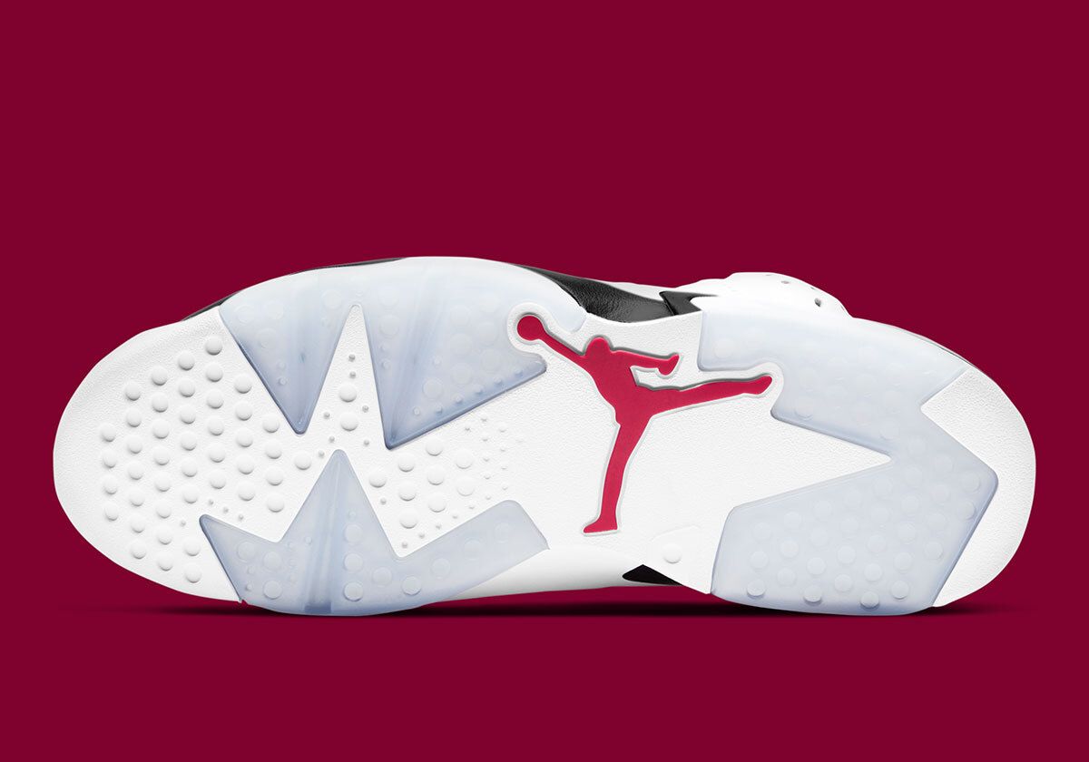 Sneaker News tweet media