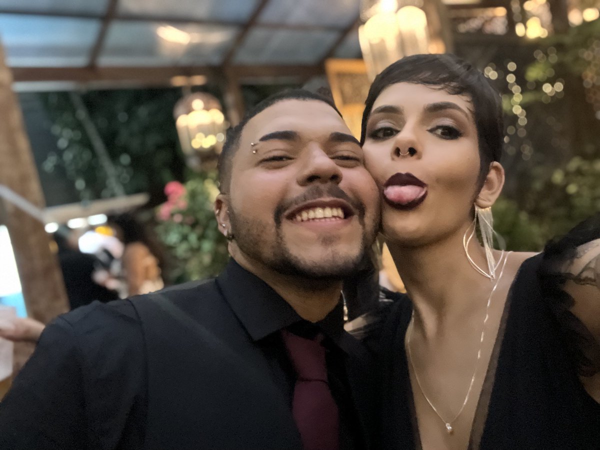 taylor swift NEGA tweet media