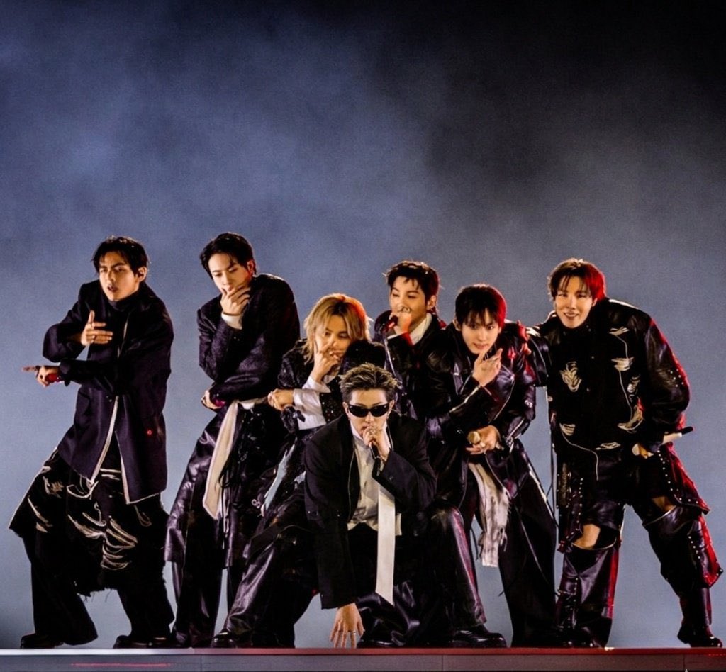 SAUDI 아미 tweet media