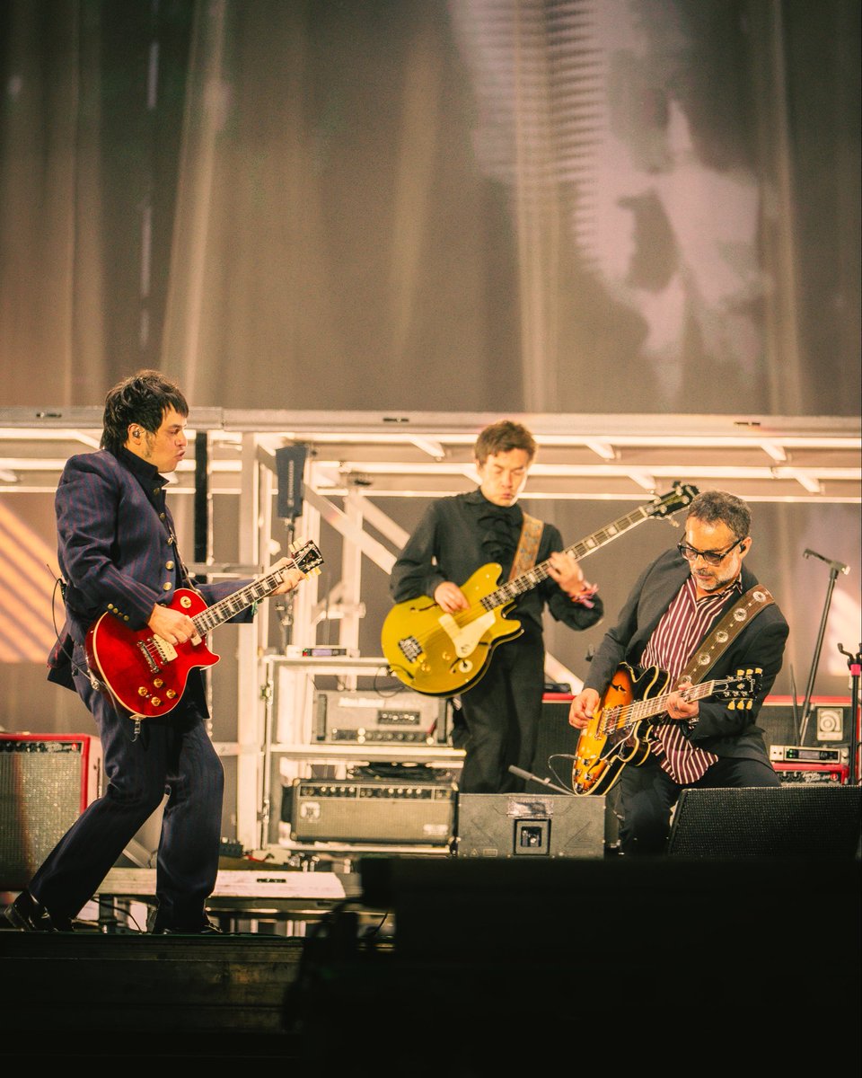 Los Bunkers tweet media