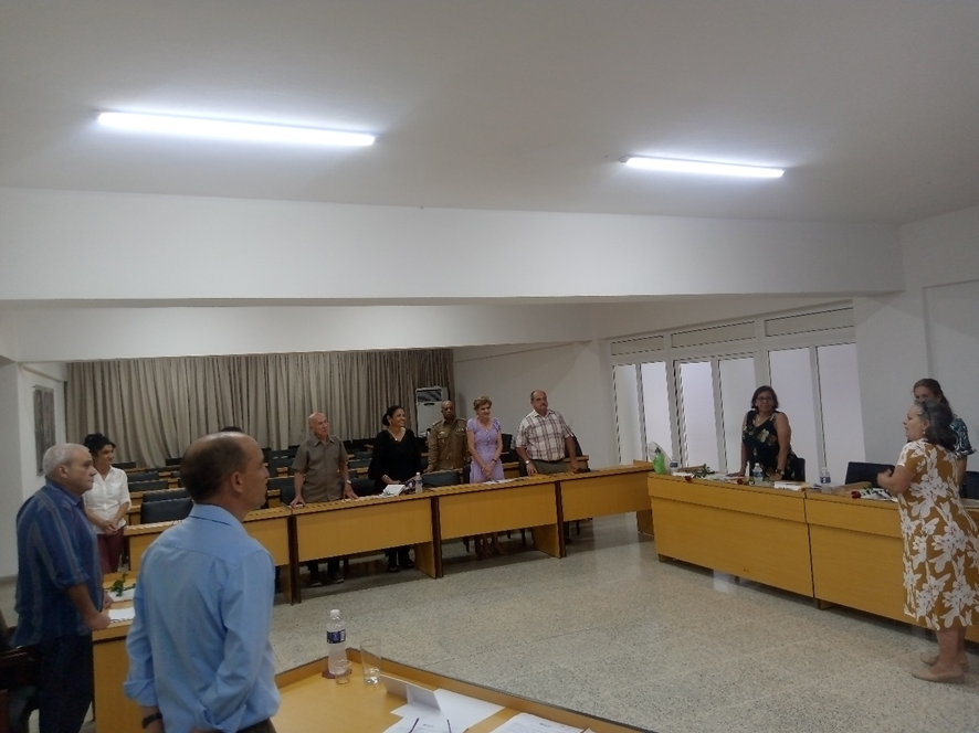 💫Con la presencia de Beatriz Navarro Fernández  <a href="/NavarroANAP/">Beatriz Navarro</a>, Jefa del Dpto de RRII <a href="/anap_cuba/">Asociación Nacional de Agricultores Pequeños</a>, se realizó este 7 de abril con resultados excelentes la defensa de la Tesis en Opción al Título de Máster en Estudios Sociopolíticos, a cargo de Leonardo Fernández Rodríguez✨