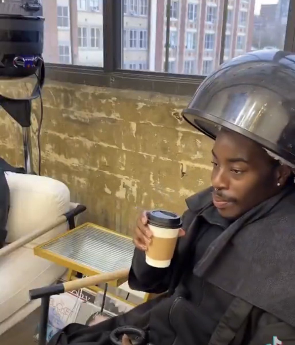 Vee | Sussex Set tweet media