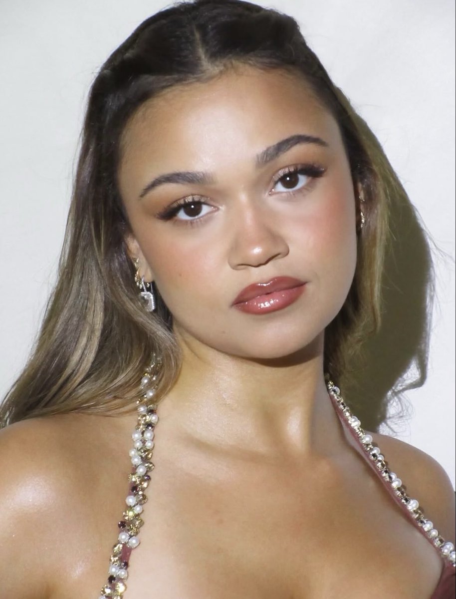 madison bailey pics tweet media