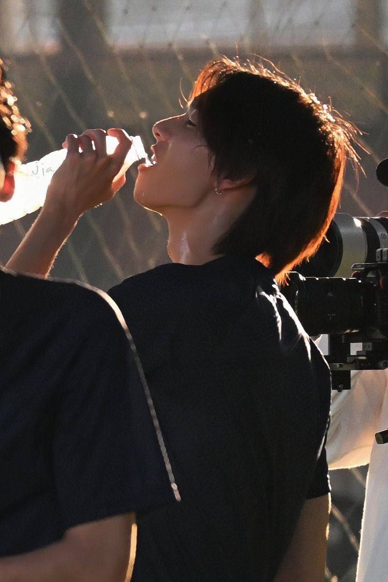 Jawline
CHANGEPION LEAGUE
#อีกาVSนมผง #ppoohkt