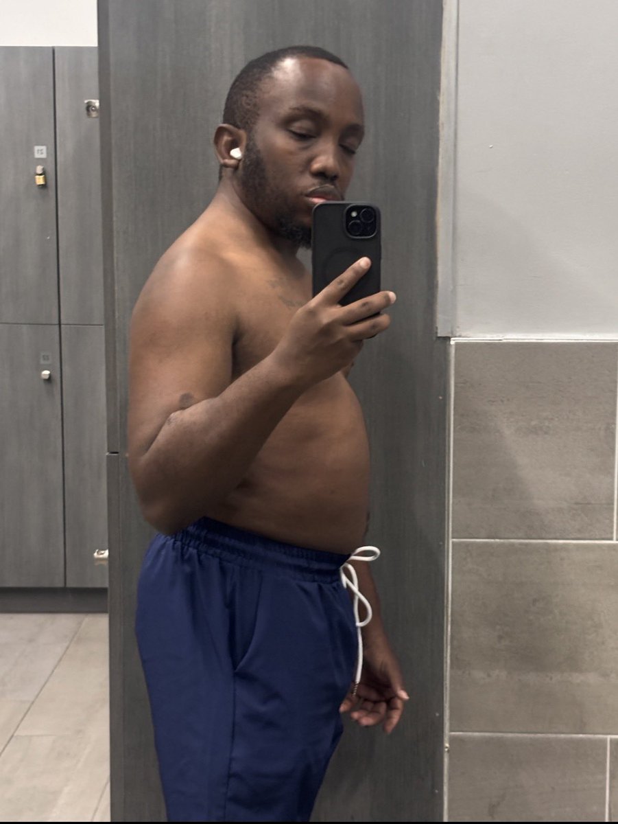 Trouble 🚹 tweet media