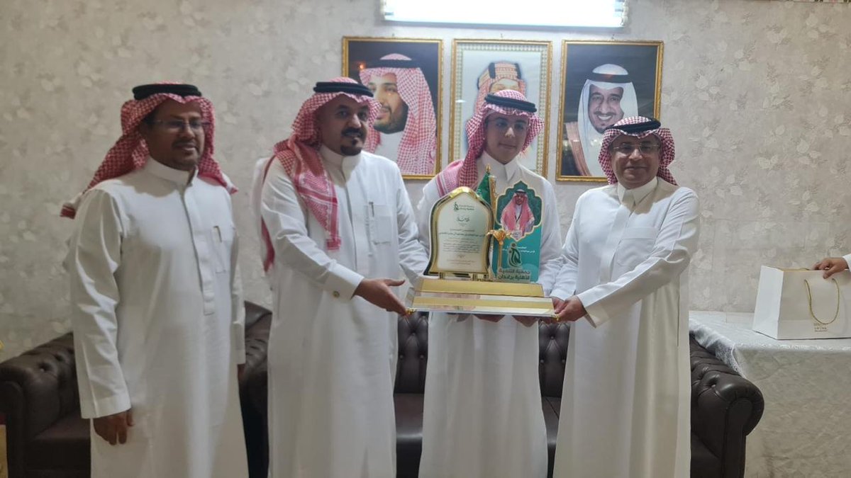 raghdanT's tweet photo. #جمعية_التنمية_الأهلية_برغدان 
#تكريم 
أقامت جمعية التنمية الأهلية برغدان
بحضور شيخ قبيلة بني خثيم
الشيخ هاشم بن عبدالرحمن آل عدنان
حفل تكريم للابن المبدع
فراس عبدالوهاب بن مجحود آل دباب الغامدي.
وذلك نظير تحقيقه الميدالية الذهبية في معرض جنيف الدولي للاختراعات 2026
 مع تمنياتنا له بدوام التوفيق ومزيدًا من النجاحات والإنجازات.