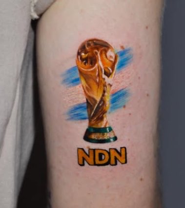El pulpo y los chicos de AQN con su tatuajes metidos bien en en orto desde el 2022