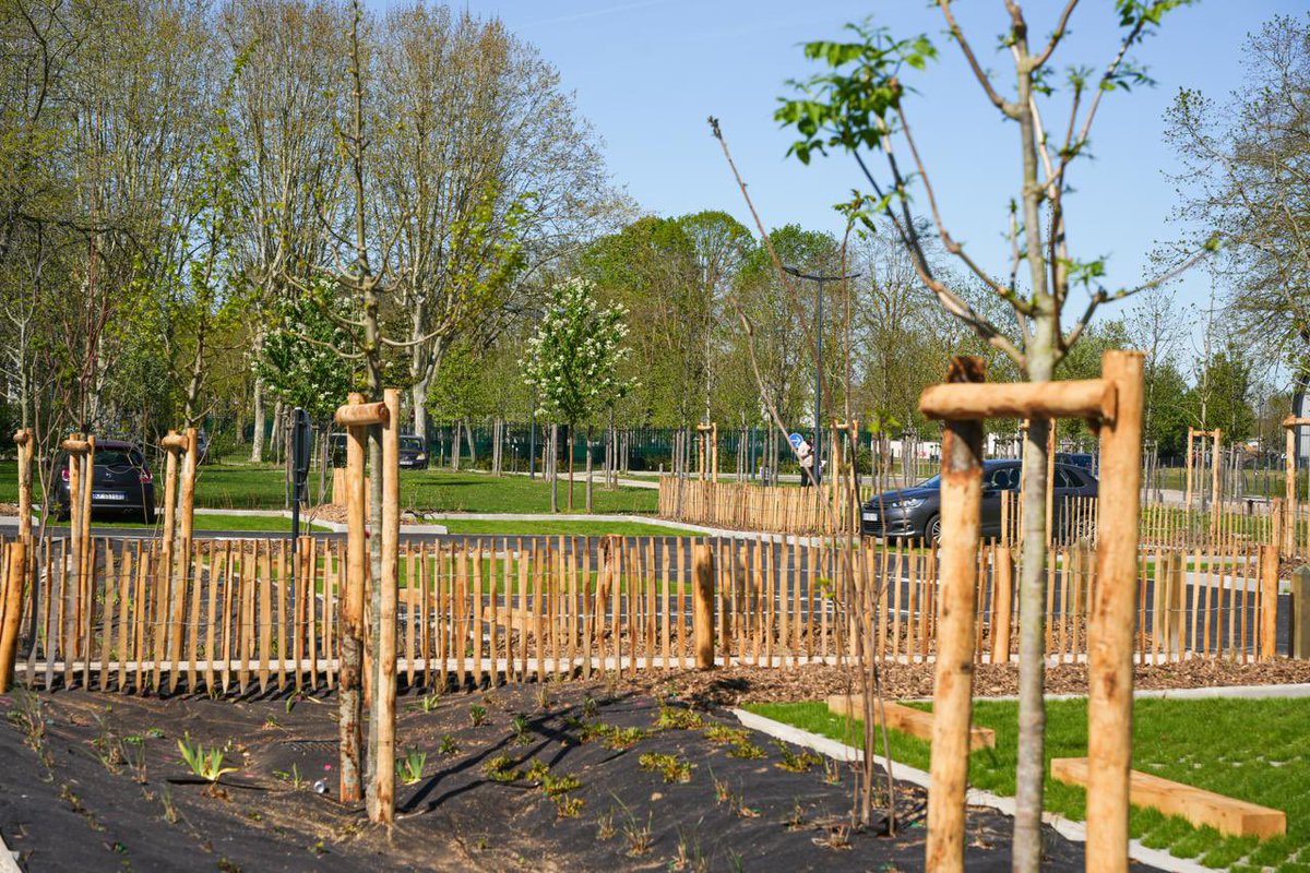 Val-de-Reuil tweet media