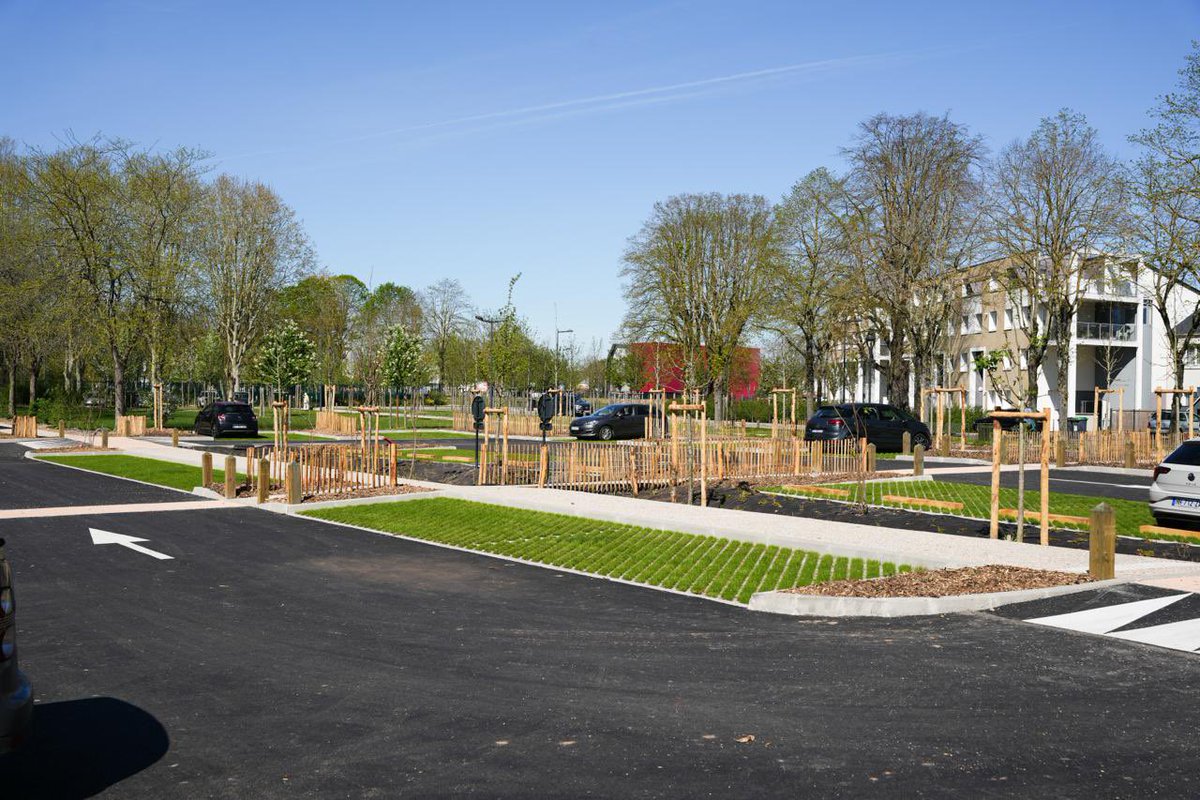 Val-de-Reuil tweet media