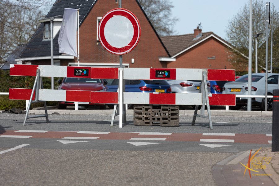 Foto's online, wegwerkzaamheden #N309 Zuiderzeestraatweg Oost verschillende bedrijven zijn hier bezig, waaronder. <a href="/SaveTrafficNL/">SaveTrafficNederland</a> <a href="/drm_bv/">Dutch Road Milling BV</a> #vGelderGroep
<a href="/LocoMediaGroep/">Loco Media Groep</a>
<a href="/LOE_nieuws/">LOEmedia</a> <a href="/OldebroekNet/">Oldebroek.net</a>
atvfoto.nl/portfolio-item…